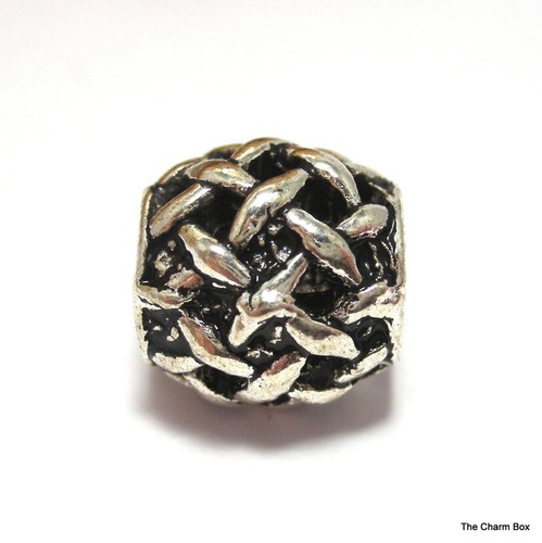 Charm europeo traforato