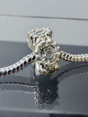 Grande foro strass trasparente