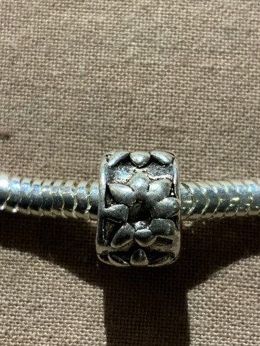 Nuovo bracciale charm - nuovo!!,